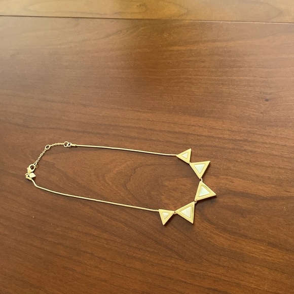 Banana Republic Triangle Necklace - Picture 7 of 8